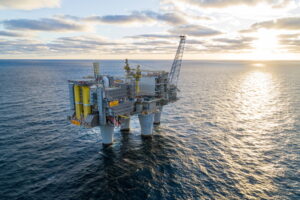 Petrolio: in rialzo a 61,56 dollari al barile