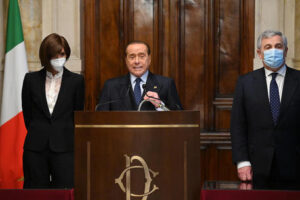 Draghi: Berlusconi, da lui mi aspetto moltissimo