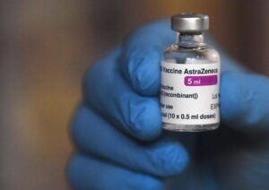 Germania, avanzano migliaia di vaccini: in massa rifiutano AstraZeneca