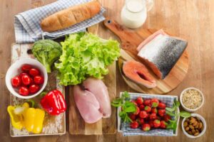 Dieta Atkins: dimagrire con pochi carboidrati in 4 fasi