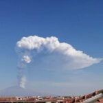 Etna: Cc, emessa nube a forma di Fiamma dell'Arma