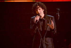 Sanremo: a Ermal Meta premio miglior composizione musicale