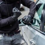 Comiso, ruba un'auto, inseguito e preso dalla Polizia