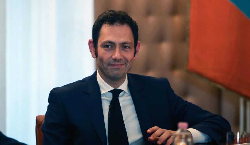 Ai domiciliari una dirigente regionale e 2 collaboratori, indagato l'assessore Razza