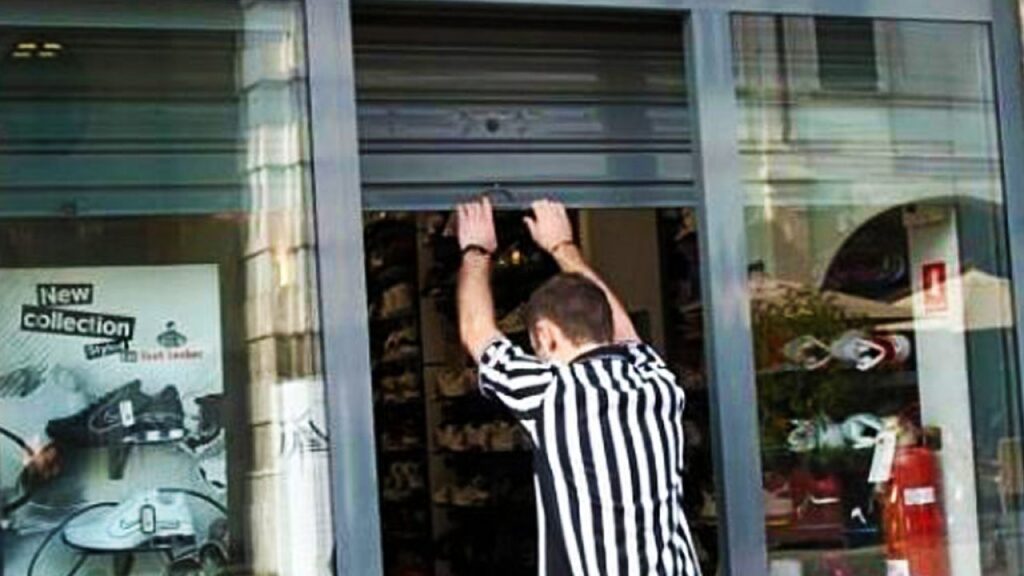 Circoscrivere al capoluogo il maxi focolaio regionale giover&agrave; a tutte le altre province