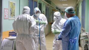 Sicilia, si riallineano i dati Covid, spuntano 258 morti
