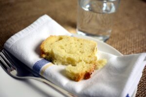 Digiuno intermittente: i benefici di questa dieta e controindicazioni
