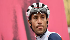 Ciclismo: Nibali operato, applicata una placca sul polso