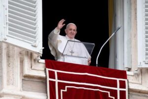 Papa: grazie a Dio di nuovo in piazza, mi mancava