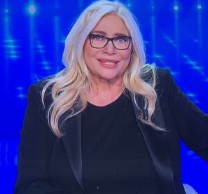 Mara Venier piange in diretta per Carmela stroncata dal Covid