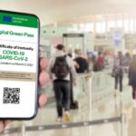 Certificati vaccinali, da guarigione o di negatività: il sistema valido per gli spostamenti presto esteso agli ospedali