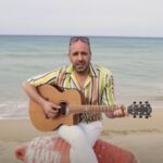 Checco Zalone canta la Vacinada