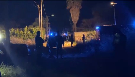 Ex carabiniere ucciso: fucilate mentre usciva col figlio