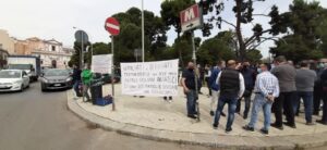 Blutec: lavoratori protestano davanti a presidenza Regione