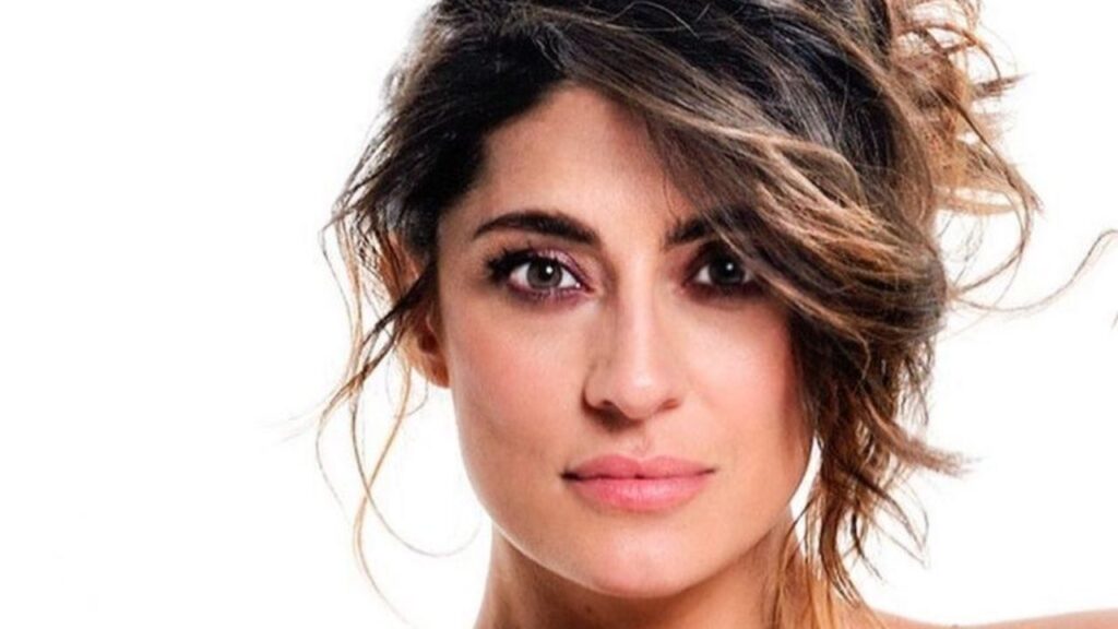 Elisa Isoardi ritorna in tv e dopo l&rsquo;Isola: &ldquo;ho perso 10 chili"