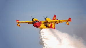 Incendi nel ragusano, in azione due canadair
