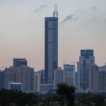Cina: panico a Shenzhen, 'trema' il grattacielo SEG Plaza