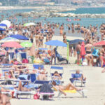 Prenotazioni vacanze, tutti in Sicilia: prima per voli e hotel