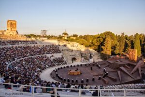 I tre spettacoli al Teatro Greco di Siracusa