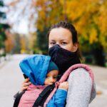 Covid, ci salveranno le mamme: le nuove generazioni nasceranno protette