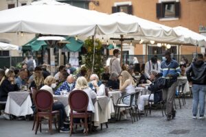 Ma gli immunizzati non finiscono né in ospedale né al cimitero