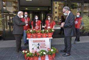 Una gardenia contro la sclerosi multipla a Ragusa