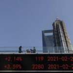 Borsa: Shanghai apre a -0,52%, Shenzhen a -0,37%