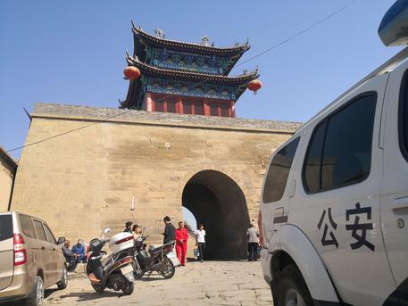 Cina: uomo accoltella passanti, 6 morti e 14 feriti
