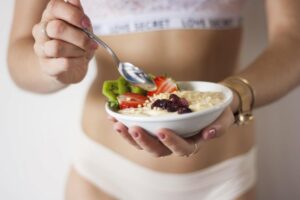 Dieta di giugno: come perdere una taglia in due settimane