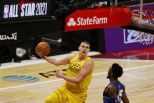 Nba, il serbo Jokic di Denver miglior giocatore della stagione