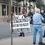 Gela, &egrave; tornato il Messia: urla a perdifiato, il pulpito &egrave; la piazza VIDEO