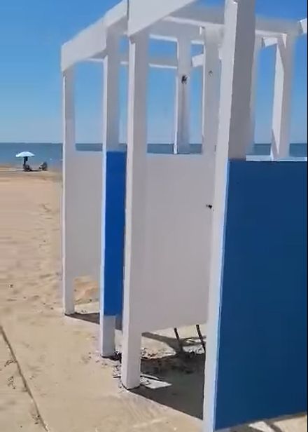 S. Maria del Focallo, docce in spiaggia con (brutta) sorpresa VIDEO
