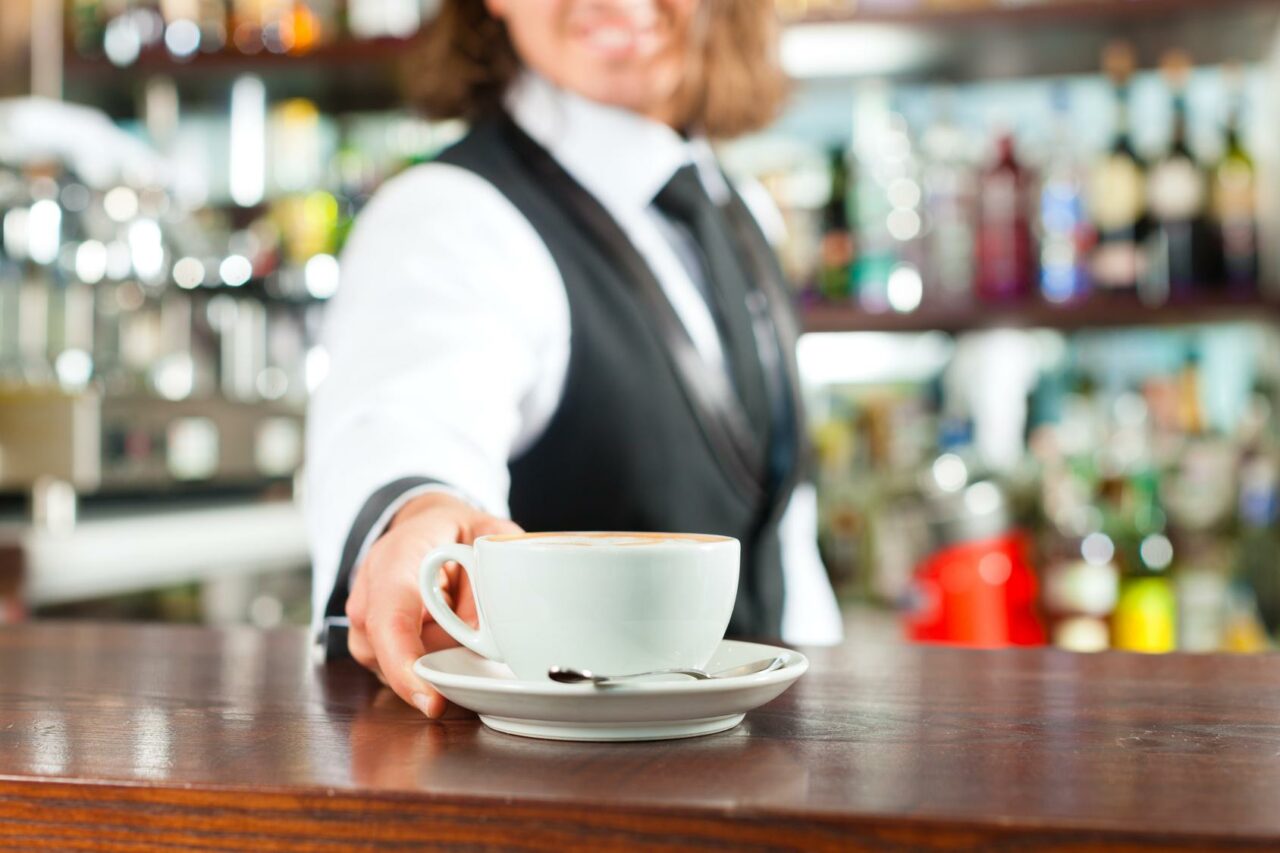 Sospesa la licenza al titolare di un bar di Comiso