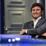 Ue: Di Battista, siamo succubi come l' "americano" di Sordi