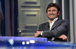 Ue: Di Battista, siamo succubi come l' "americano" di Sordi