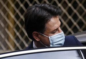 M5S: Conte, svolta autarchica che mortifica tutti
