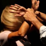 Comiso, tenta di accoltellare moglie e poi di suicidarsi