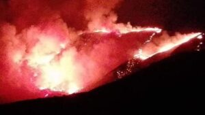 Incendi: emergenza in Sicilia, 34 roghi in tutta la regione