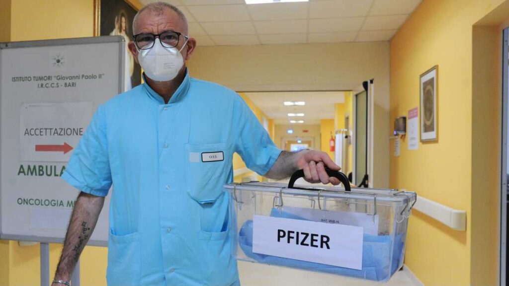 Covid, Pfizer perde efficacia contro la variante Delta: -30%