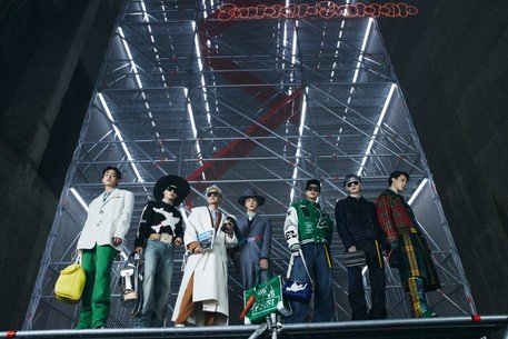 Louis Vuitton Uomo by Ablow in un video a Seoul con Bts