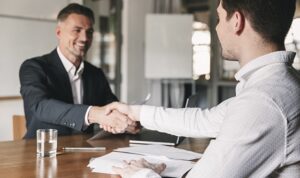 E il disoccupato disse al datore di lavoro: Le faremo sapere!