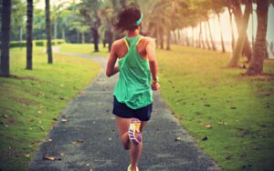 Perché la corsa al mattino fa bene? tutti i benefici della corsa mattutina