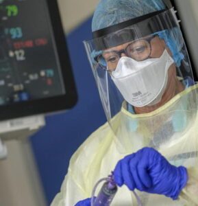 Covid: infettata da doppia variante, primo caso accertato
