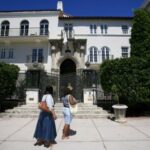Scoperti due cadaveri nella ex villa di Versace a Miami