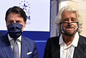 M5S: sale attesa incontro Conte-Grillo, poi lancio Statuto