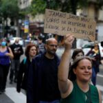 Covid: proteste in Francia, vandalizzati 2 centri vaccinali