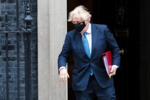 Esperto Gb accusa Johnson, 'vuole che i casi Covid aumentino'