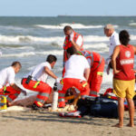Bagnante muore in spiaggia a Scoglitti