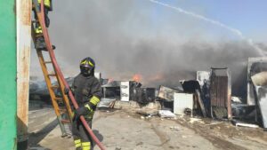 Incendio al Centro Comunale Raccolta rifiuti di Comiso