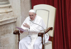 Papa: Chiesa in difficoltà , solo morti non entrano in crisi